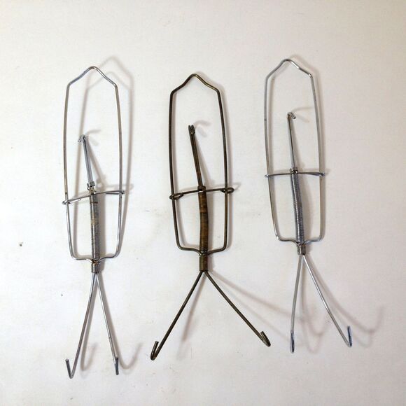 3 Vintage Decorative Plate Spring Loaded Wall Hangers Holds Plated 6.5" to 9" - Picture 3 of 4